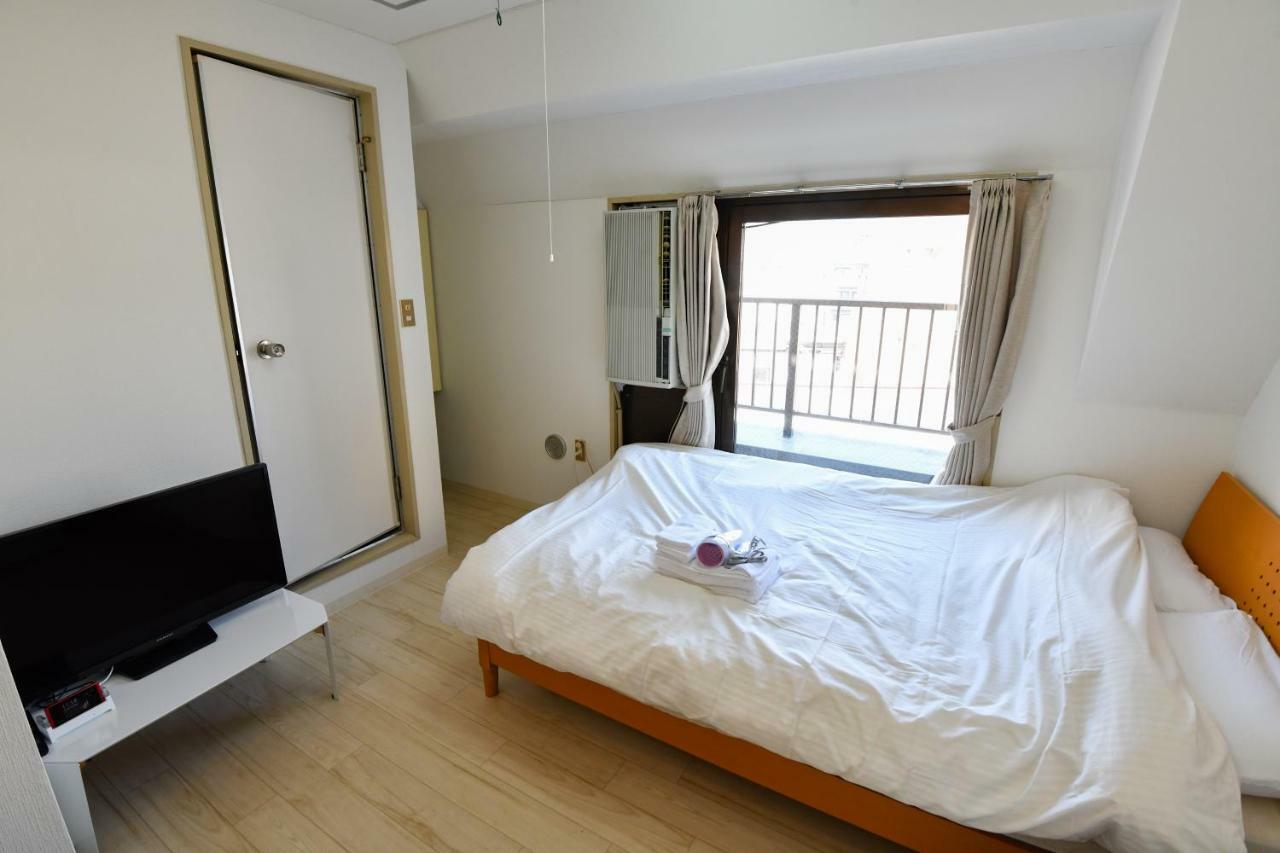 West In Part 18 Komagome 410 Tokio